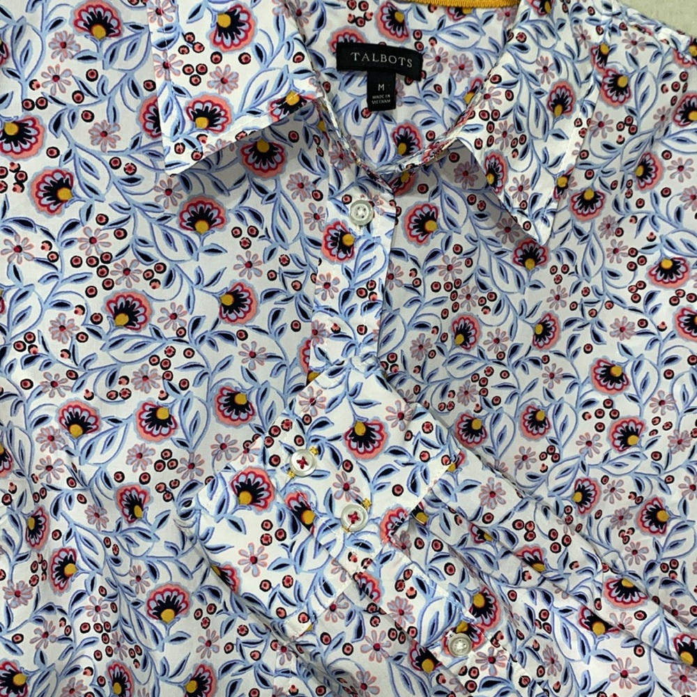 Beautiful floral print, button front, long sleeve shirt, Talbots, Women’s size M - Picture 3 of 9